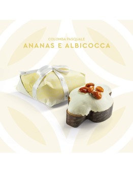 Colomba tradizionale a lievitazione naturale, con Ananas e Albicocche.